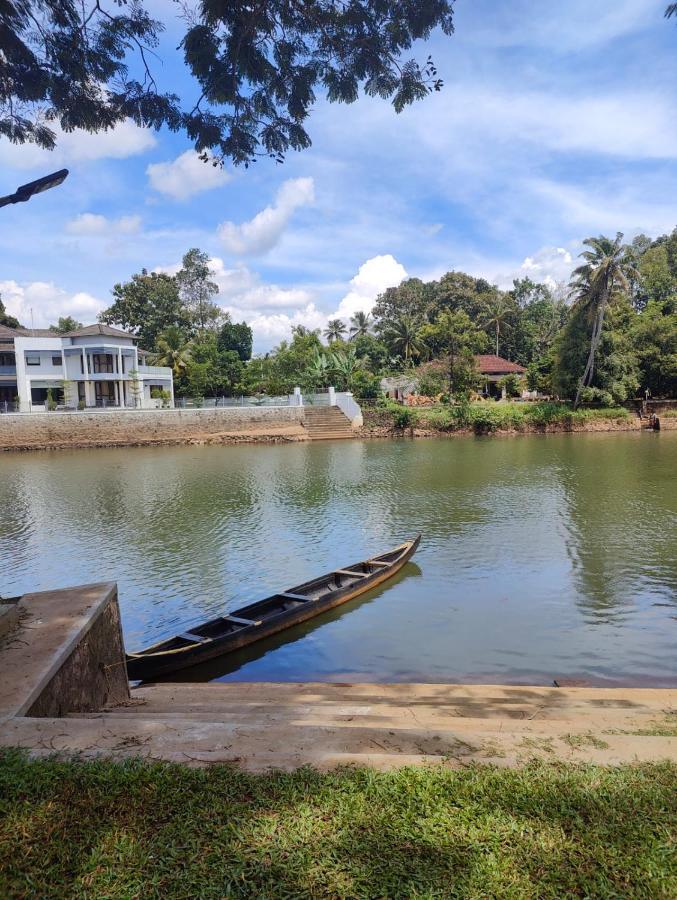 Akkara Homestay & Ayurveda Kottajam Kültér fotó